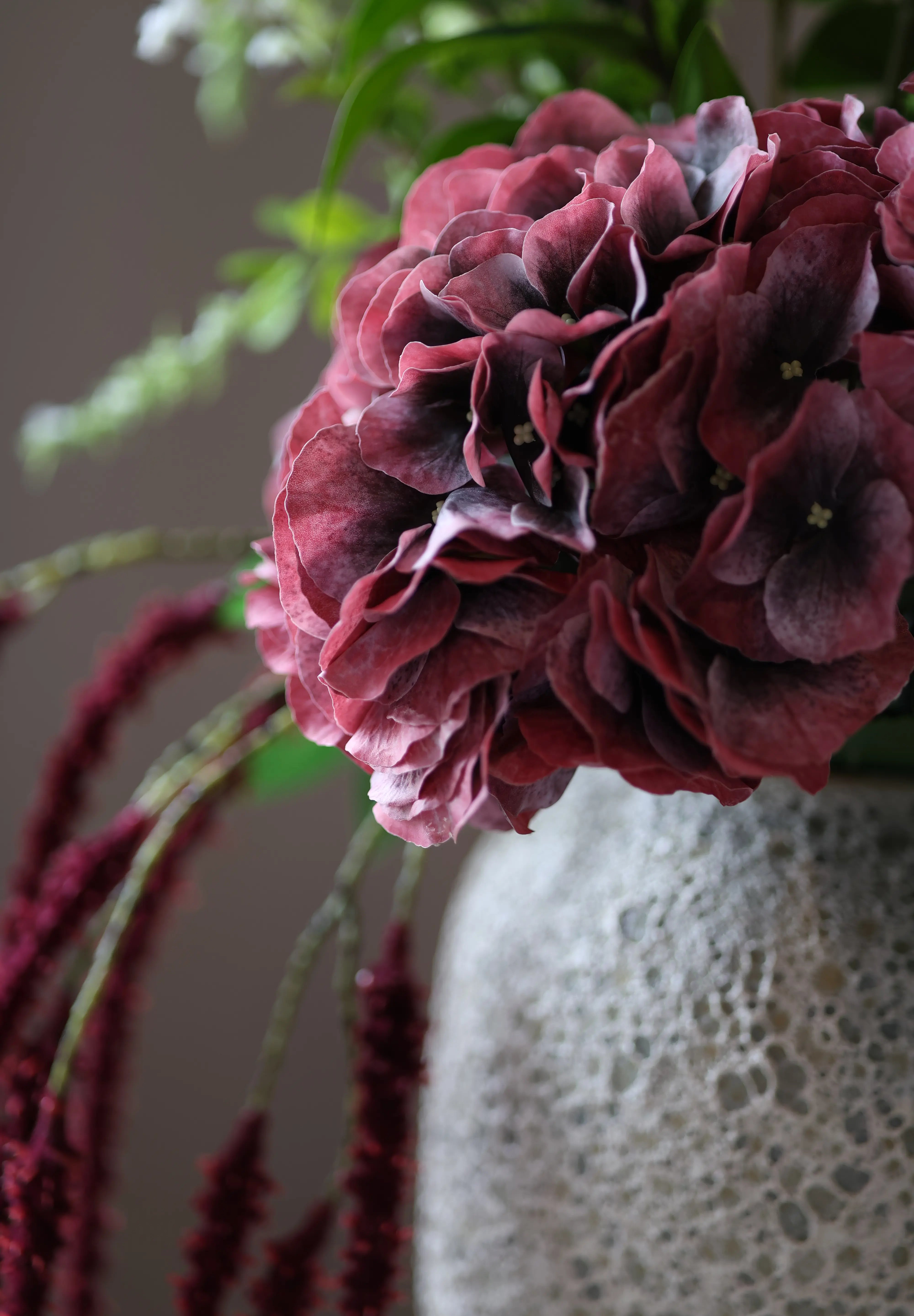 Burgundy Muse művirág csokor