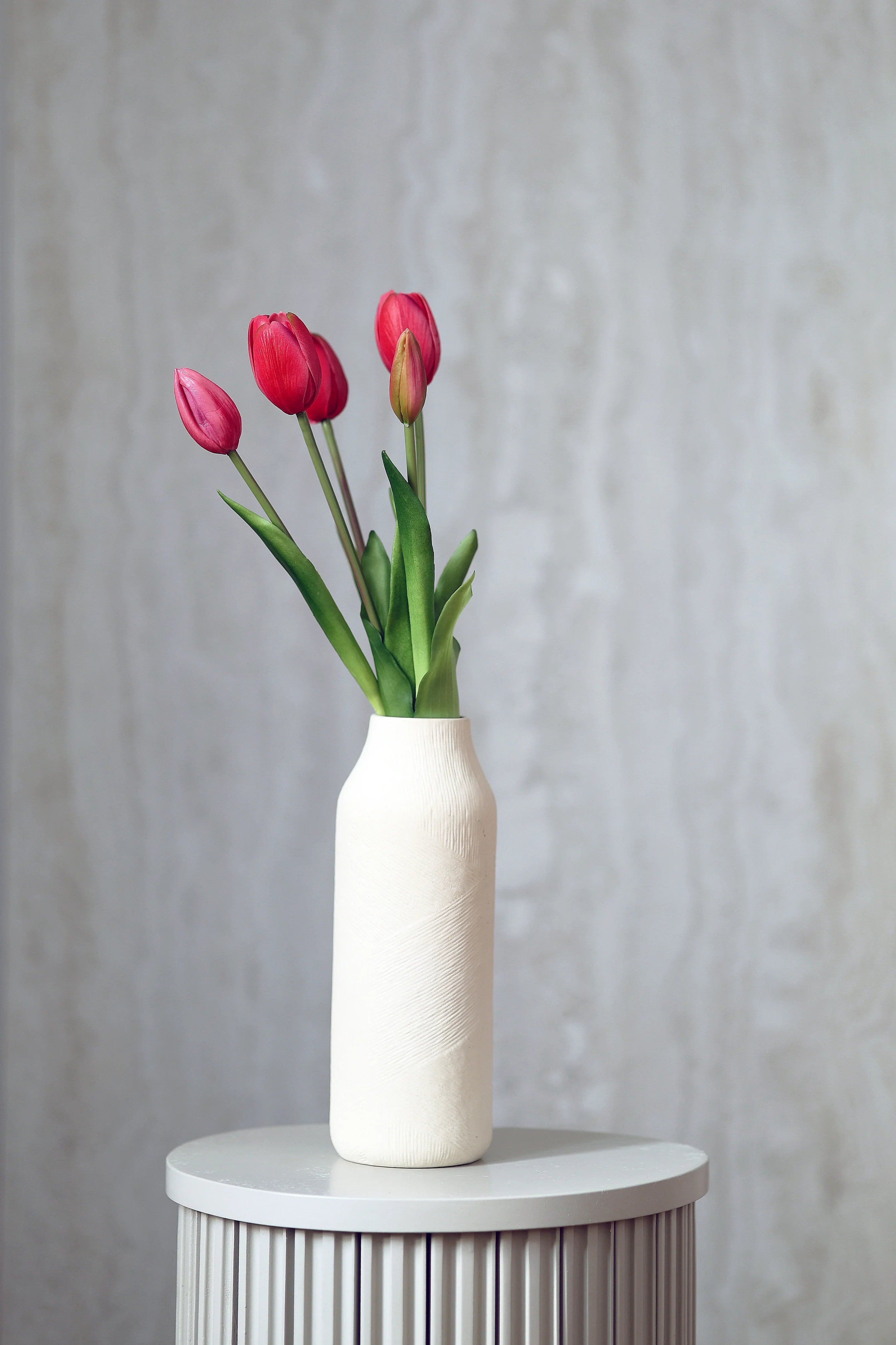 Tulipáncsokor sötétrózsaszín művirág csokor
