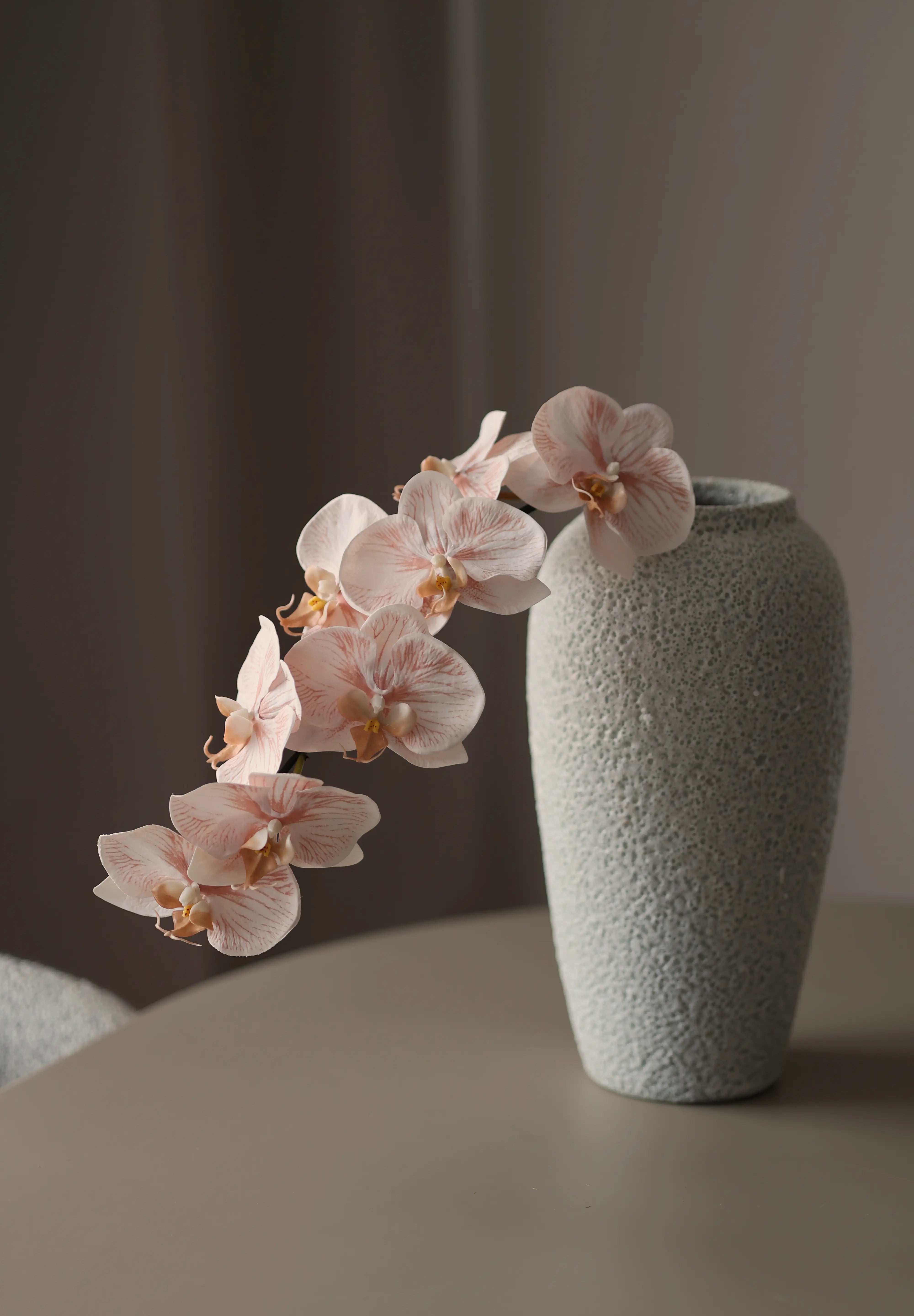 Nagy orchidea bézs művirág